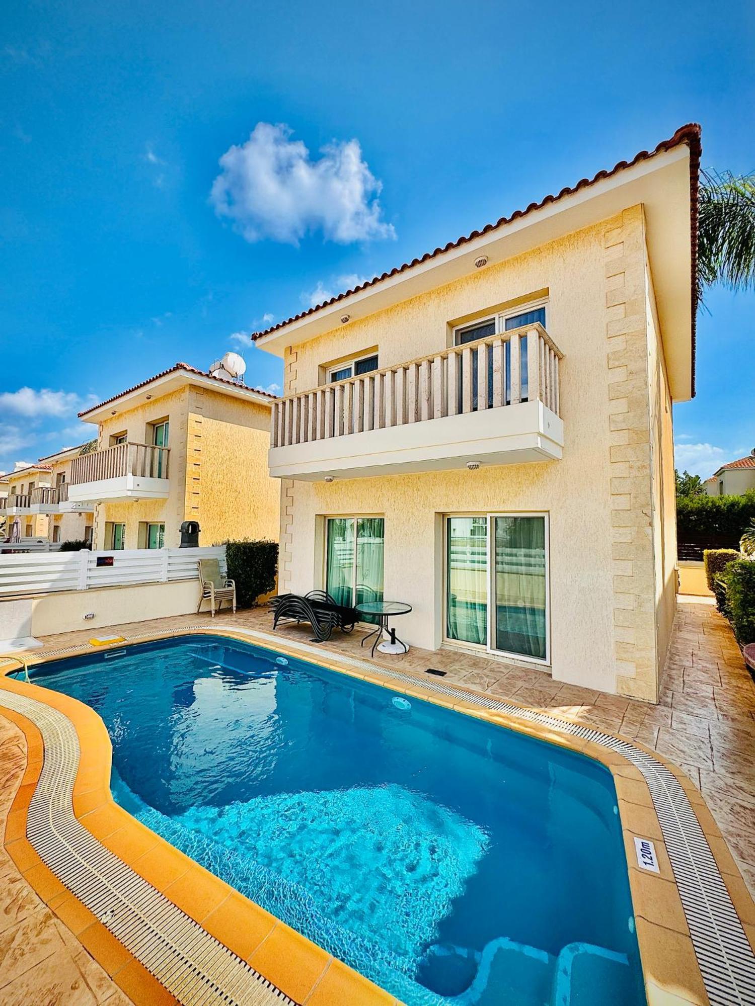 Bella Mare Villa Protaras